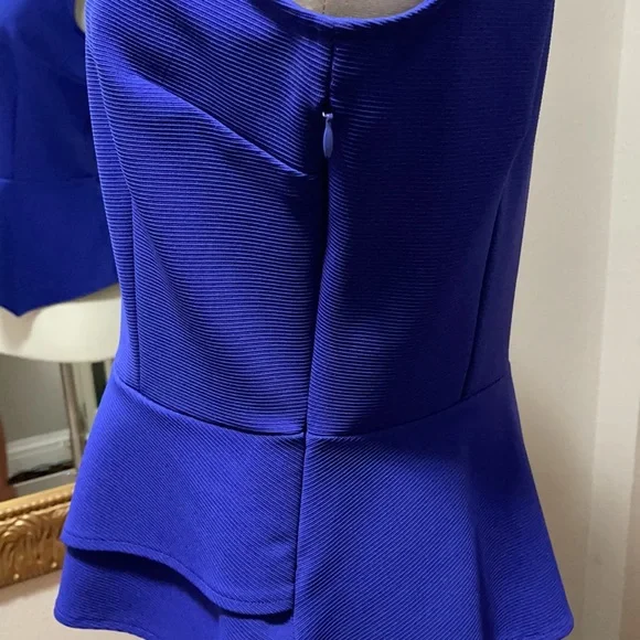 Ann Taylor Blue Blouse with Elegant Design - Picture 6 of 10